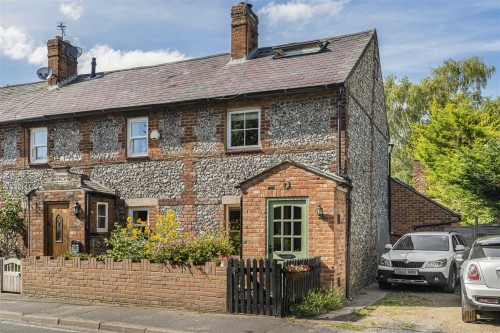 Arrange a viewing for Kingston Blount