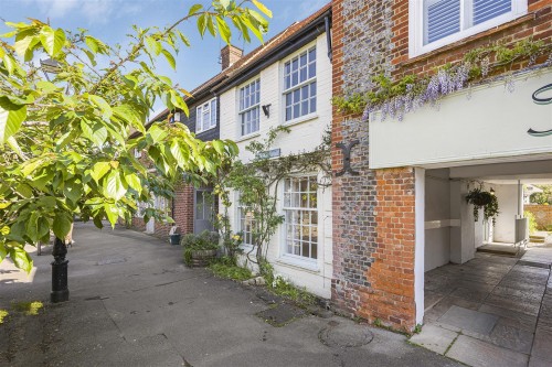 Arrange a viewing for High Street, Watlington