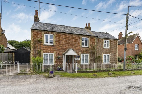 Arrange a viewing for Watcombe Road, Watlington