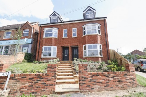 Arrange a viewing for Victoria Road, Wargrave, Reading