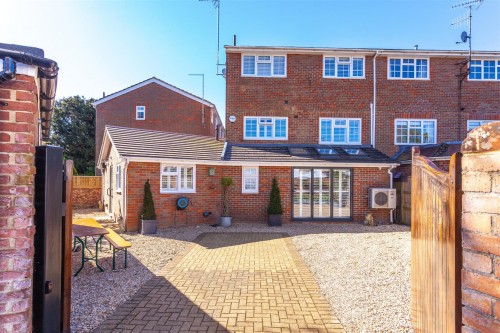 Arrange a viewing for Baronsmead, Henley-On-Thames